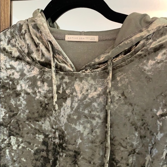 💕 Burnt Olive Velvet Hoodie💕 - Picture 3 of 8